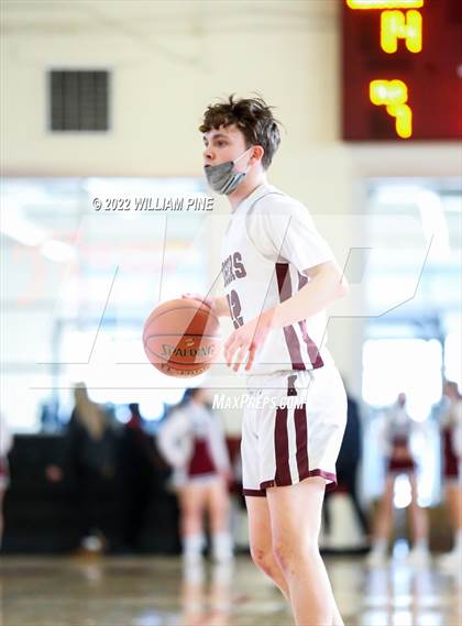 Thumbnail 2 in Warwick @ Kingston (Section 9 Class AA Quarterfinal) photogallery.