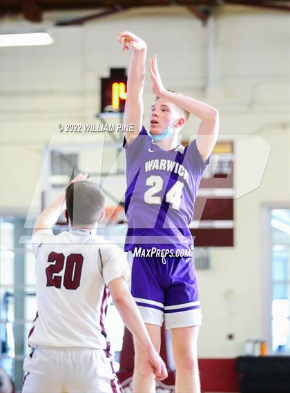 Thumbnail 3 in Warwick @ Kingston (Section 9 Class AA Quarterfinal) photogallery.
