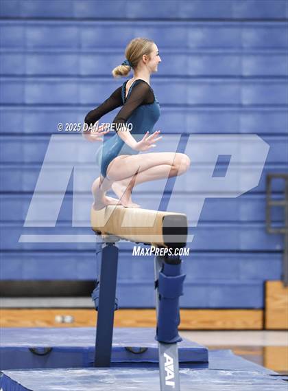 Thumbnail 2 in Southeastern District Meet #2: Hickory photogallery.