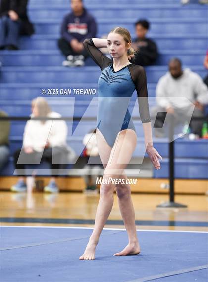 Thumbnail 3 in Southeastern District Meet #2: Hickory photogallery.