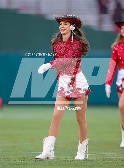Thumbnail 2 in Rockwall-Heath vs. Cedar Hill (Class 6A D2 Quarterfinals) photogallery.
