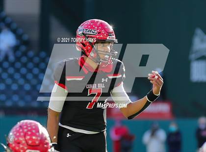 Thumbnail 3 in Rockwall-Heath vs. Cedar Hill (Class 6A D2 Quarterfinals) photogallery.