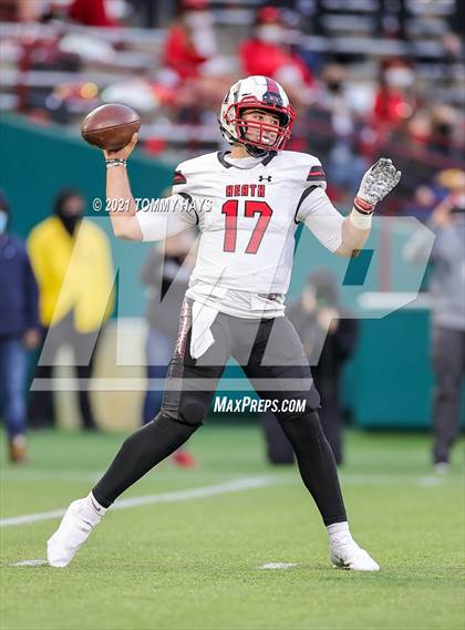 Thumbnail 2 in Rockwall-Heath vs. Cedar Hill (Class 6A D2 Quarterfinals) photogallery.