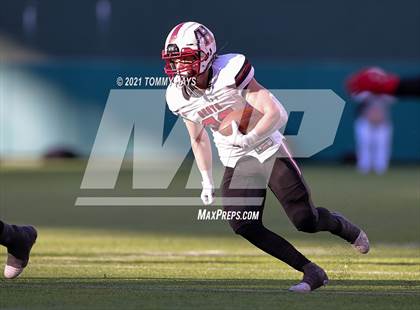 Thumbnail 3 in Rockwall-Heath vs. Cedar Hill (Class 6A D2 Quarterfinals) photogallery.