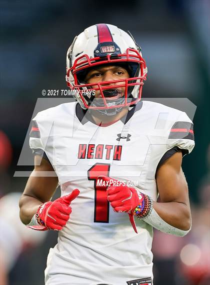Thumbnail 2 in Rockwall-Heath vs. Cedar Hill (Class 6A D2 Quarterfinals) photogallery.