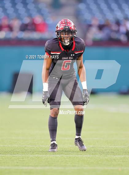 Thumbnail 3 in Rockwall-Heath vs. Cedar Hill (Class 6A D2 Quarterfinals) photogallery.
