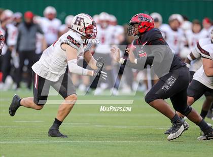 Thumbnail 2 in Rockwall-Heath vs. Cedar Hill (Class 6A D2 Quarterfinals) photogallery.
