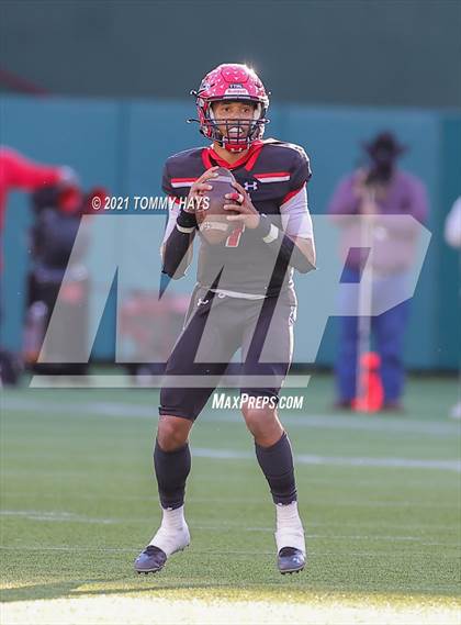 Thumbnail 1 in Rockwall-Heath vs. Cedar Hill (Class 6A D2 Quarterfinals) photogallery.