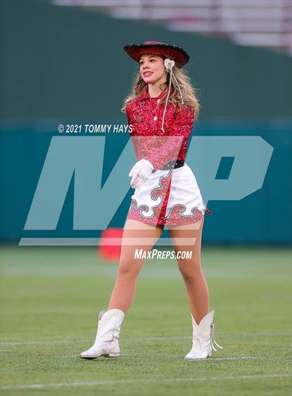 Thumbnail 3 in Rockwall-Heath vs. Cedar Hill (Class 6A D2 Quarterfinals) photogallery.