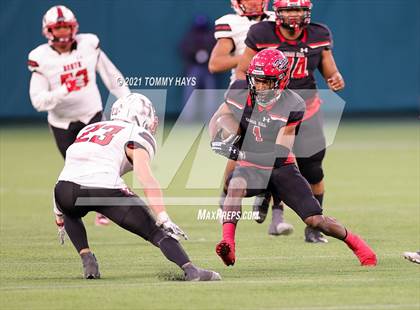 Thumbnail 1 in Rockwall-Heath vs. Cedar Hill (Class 6A D2 Quarterfinals) photogallery.