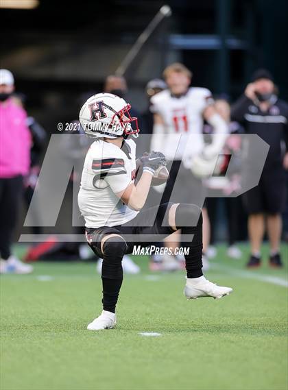 Thumbnail 2 in Rockwall-Heath vs. Cedar Hill (Class 6A D2 Quarterfinals) photogallery.