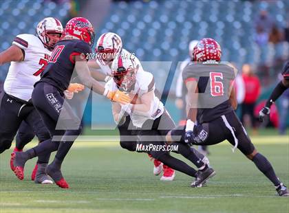 Thumbnail 3 in Rockwall-Heath vs. Cedar Hill (Class 6A D2 Quarterfinals) photogallery.