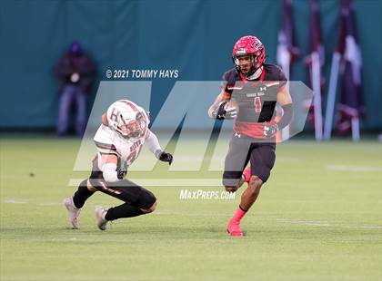 Thumbnail 1 in Rockwall-Heath vs. Cedar Hill (Class 6A D2 Quarterfinals) photogallery.