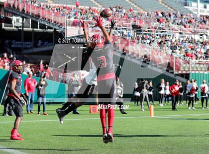 Thumbnail 2 in Rockwall-Heath vs. Cedar Hill (Class 6A D2 Quarterfinals) photogallery.