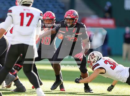 Thumbnail 3 in Rockwall-Heath vs. Cedar Hill (Class 6A D2 Quarterfinals) photogallery.