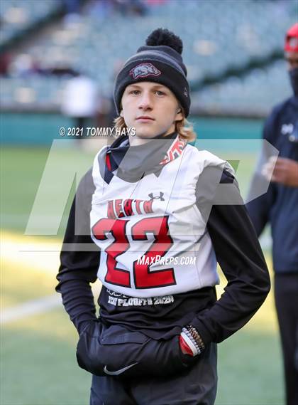 Thumbnail 2 in Rockwall-Heath vs. Cedar Hill (Class 6A D2 Quarterfinals) photogallery.
