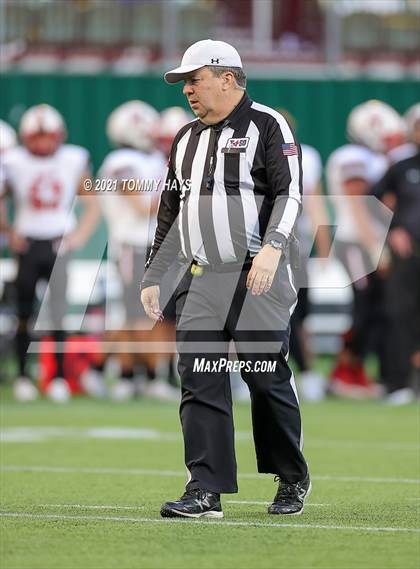 Thumbnail 2 in Rockwall-Heath vs. Cedar Hill (Class 6A D2 Quarterfinals) photogallery.