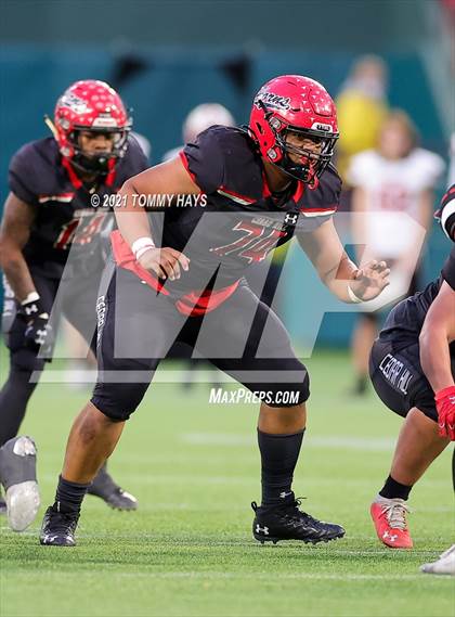 Thumbnail 2 in Rockwall-Heath vs. Cedar Hill (Class 6A D2 Quarterfinals) photogallery.