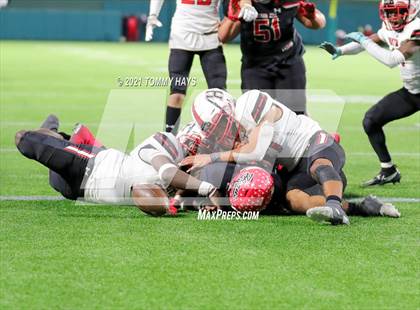 Thumbnail 2 in Rockwall-Heath vs. Cedar Hill (Class 6A D2 Quarterfinals) photogallery.