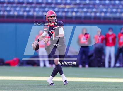 Thumbnail 1 in Rockwall-Heath vs. Cedar Hill (Class 6A D2 Quarterfinals) photogallery.