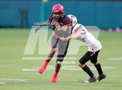 Thumbnail 2 in Rockwall-Heath vs. Cedar Hill (Class 6A D2 Quarterfinals) photogallery.