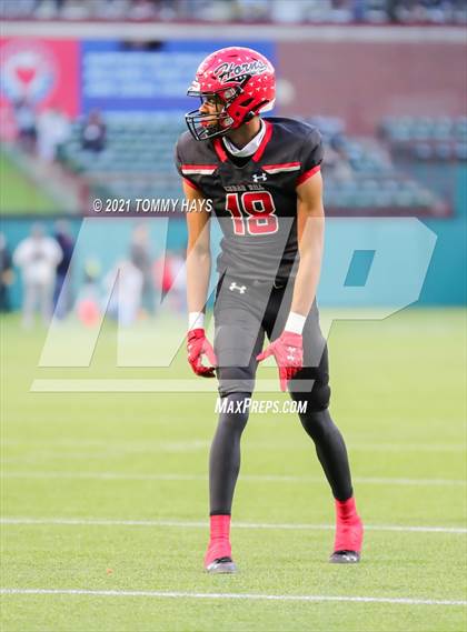 Thumbnail 2 in Rockwall-Heath vs. Cedar Hill (Class 6A D2 Quarterfinals) photogallery.