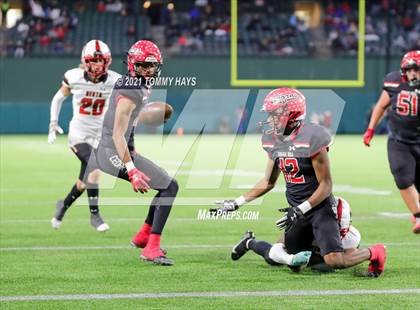 Thumbnail 3 in Rockwall-Heath vs. Cedar Hill (Class 6A D2 Quarterfinals) photogallery.