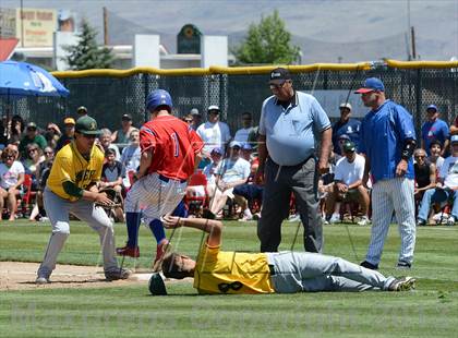 Thumbnail 3 in Bishop Manogue vs Reno (NIAA D1 Northern Region Final) photogallery.