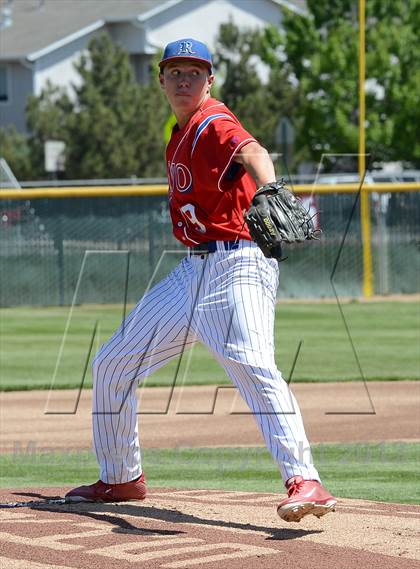 Thumbnail 2 in Bishop Manogue vs Reno (NIAA D1 Northern Region Final) photogallery.