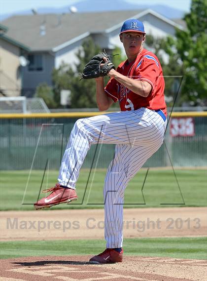 Thumbnail 2 in Bishop Manogue vs Reno (NIAA D1 Northern Region Final) photogallery.
