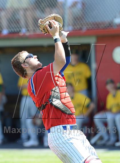 Thumbnail 3 in Bishop Manogue vs Reno (NIAA D1 Northern Region Final) photogallery.
