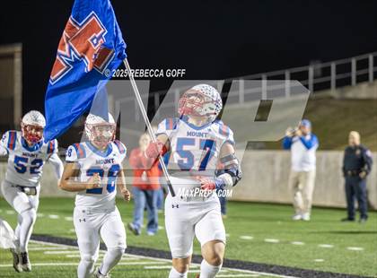 Thumbnail 1 in Mt. Enterprise vs. Shiner (UIL 2A DII Football Semifinal) photogallery.