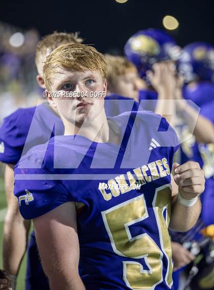 Thumbnail 3 in Mt. Enterprise vs. Shiner (UIL 2A DII Football Semifinal) photogallery.