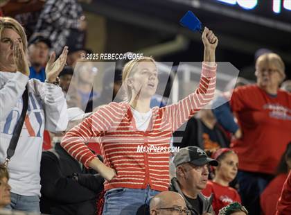 Thumbnail 2 in Mt. Enterprise vs. Shiner (UIL 2A DII Football Semifinal) photogallery.