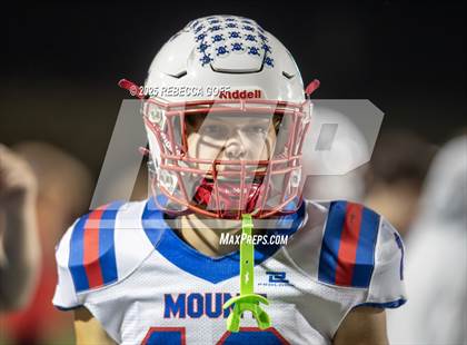 Thumbnail 1 in Mt. Enterprise vs. Shiner (UIL 2A DII Football Semifinal) photogallery.