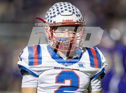 Thumbnail 1 in Mt. Enterprise vs. Shiner (UIL 2A DII Football Semifinal) photogallery.