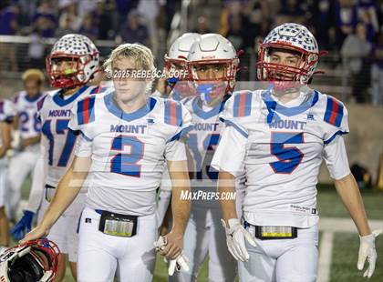 Thumbnail 2 in Mt. Enterprise vs. Shiner (UIL 2A DII Football Semifinal) photogallery.