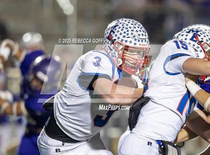 Thumbnail 1 in Mt. Enterprise vs. Shiner (UIL 2A DII Football Semifinal) photogallery.