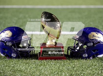 Thumbnail 3 in Mt. Enterprise vs. Shiner (UIL 2A DII Football Semifinal) photogallery.