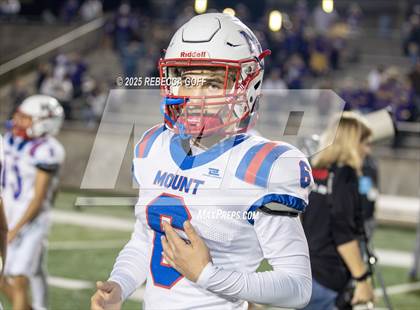 Thumbnail 1 in Mt. Enterprise vs. Shiner (UIL 2A DII Football Semifinal) photogallery.