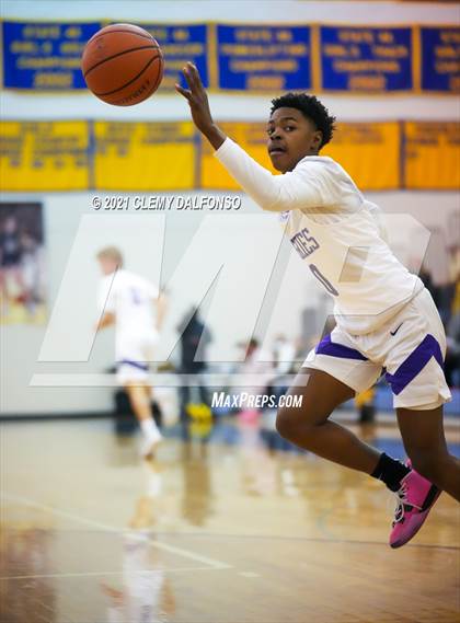 Thumbnail 3 in Denver South Vs Douglas County photogallery.