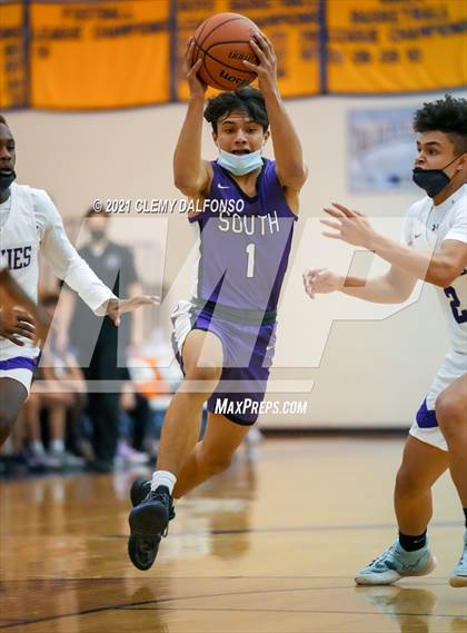 Thumbnail 3 in Denver South Vs Douglas County photogallery.