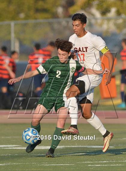 Thumbnail 3 in Liberty Ranch vs. Galt (CIF SJS D4 Final) photogallery.