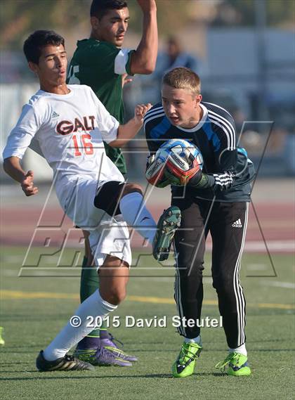 Thumbnail 3 in Liberty Ranch vs. Galt (CIF SJS D4 Final) photogallery.