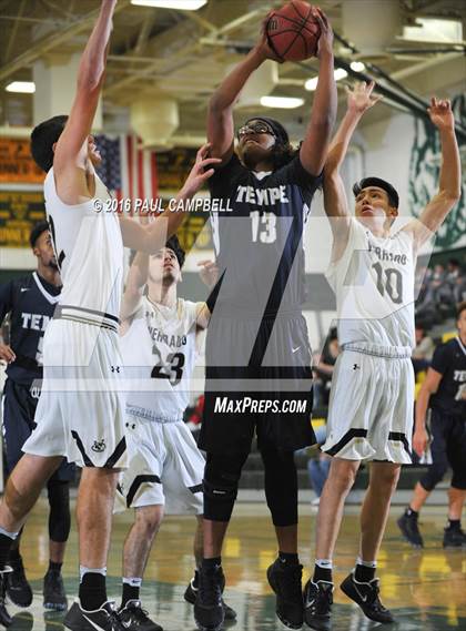 Thumbnail 3 in Tempe vs Verrado (Horizon Holiday Hoops) photogallery.