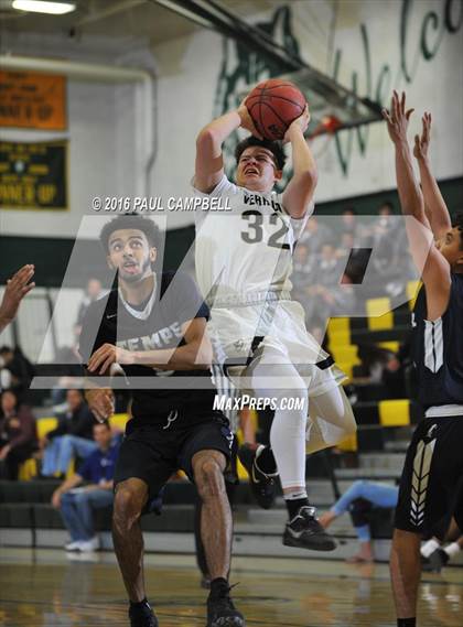 Thumbnail 1 in Tempe vs Verrado (Horizon Holiday Hoops) photogallery.