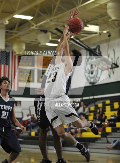 Thumbnail 1 in Tempe vs Verrado (Horizon Holiday Hoops) photogallery.