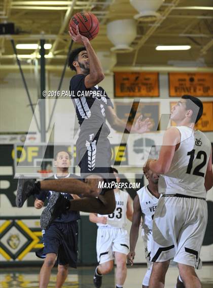 Thumbnail 3 in Tempe vs Verrado (Horizon Holiday Hoops) photogallery.
