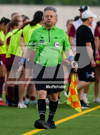 Thumbnail 3 in Yorktown @ Oakton (VHSL Class 6 Region D Quarter Final) photogallery.