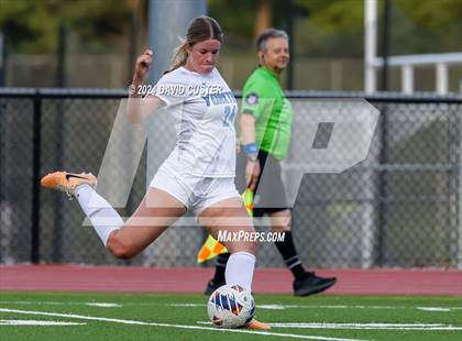 Thumbnail 2 in Yorktown @ Oakton (VHSL Class 6 Region D Quarter Final) photogallery.
